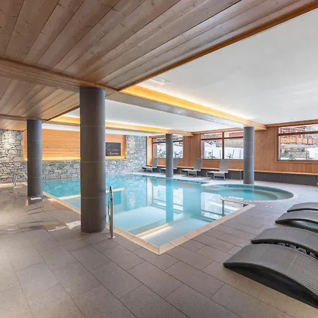 Loft Emeraude: 7 Pers, Spa, Piscine, Parking - Fr-1-809-12 Apartment